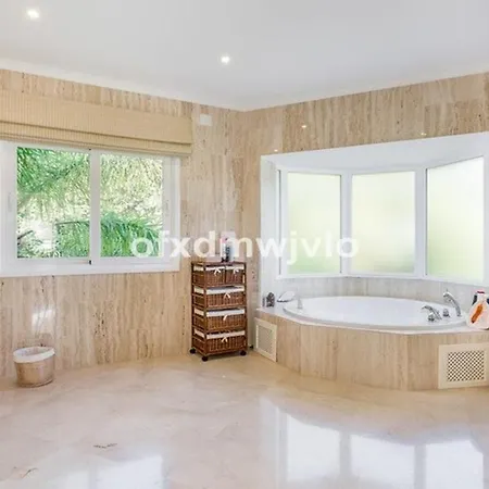 Villa Andalucian Very Spacious 6 Bedroom With Pool Estepona